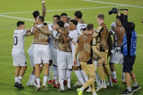 华体会官网-曼城险胜本菲卡，C罗梅开二度西甲