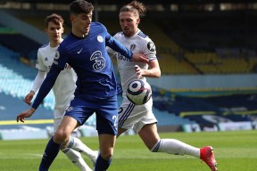 华体会网址-包含布顿主场平局，保持不败战绩的词条